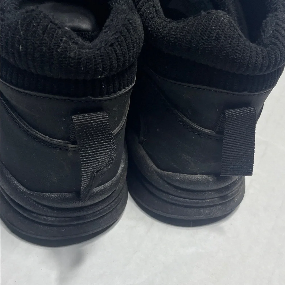 Tommy Bahama sneakers stylish